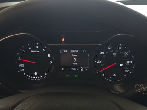 Used 2021 Chevrolet TrailBlazer LS FWD image 17