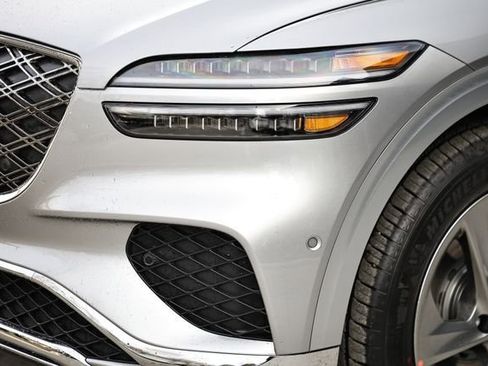 New 2026 Genesis GV70 2.5T Advanced image 12