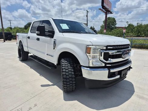 Used 2020 Ford F250 XLT AWD/4WD image 4