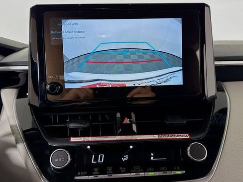 Certified 2025 Toyota Corolla LE image 20