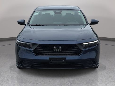 Used 2024 Honda Accord EX image 2