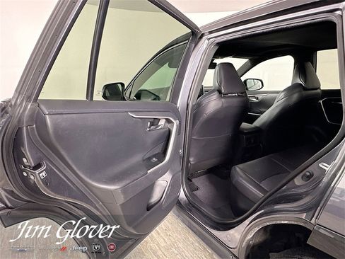 Used 2019 Toyota RAV4 XSE image 13