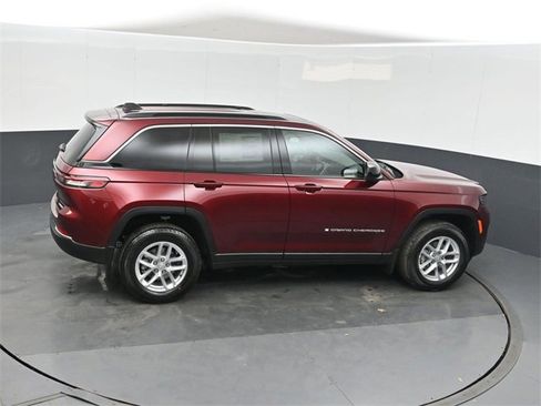 New 2025 Jeep Grand Cherokee Laredo X w/ Luxury Tech Group I image 29