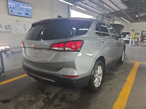 Used 2023 Chevrolet Equinox LT w/ Driver Convenience Package AWD/4WD image 9