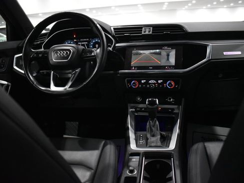 Used 2022 Audi Q3 2.0T Premium Plus w/ Premium Plus Package image 18