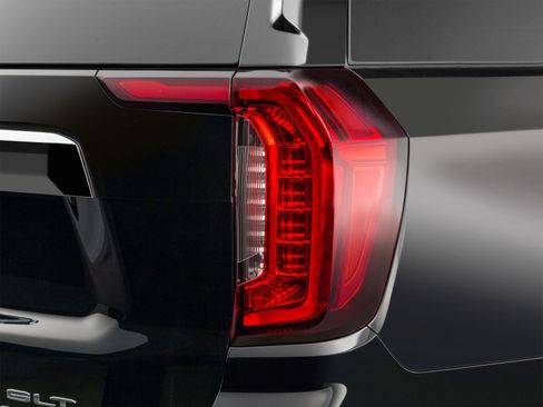 Used 2022 GMC Yukon SLT w/ SLT Premium Package AWD/4WD image 50