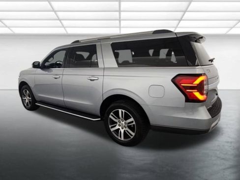 Used 2022 Ford Expedition Max Limited image 6