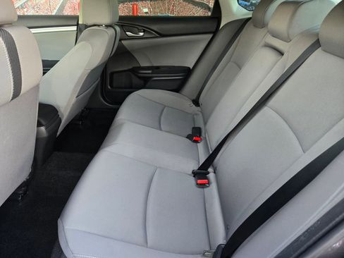 Used 2018 Honda Civic EX-T image 9