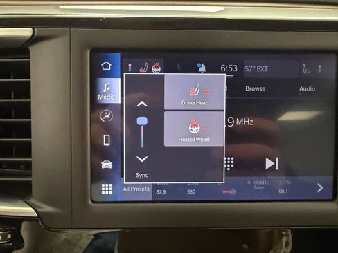 Used 2023 Chrysler Voyager LX FWD image 28