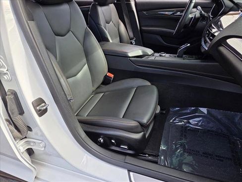 Used 2022 Cadillac CT5 Sport image 21