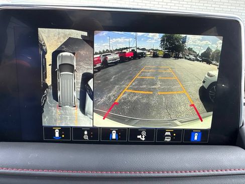 Used 2024 Chevrolet Suburban RST w/ Luxury Package AWD/4WD image 10