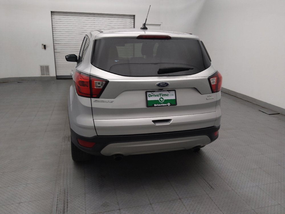 Used 2019 Ford Escape SE FWD image 6
