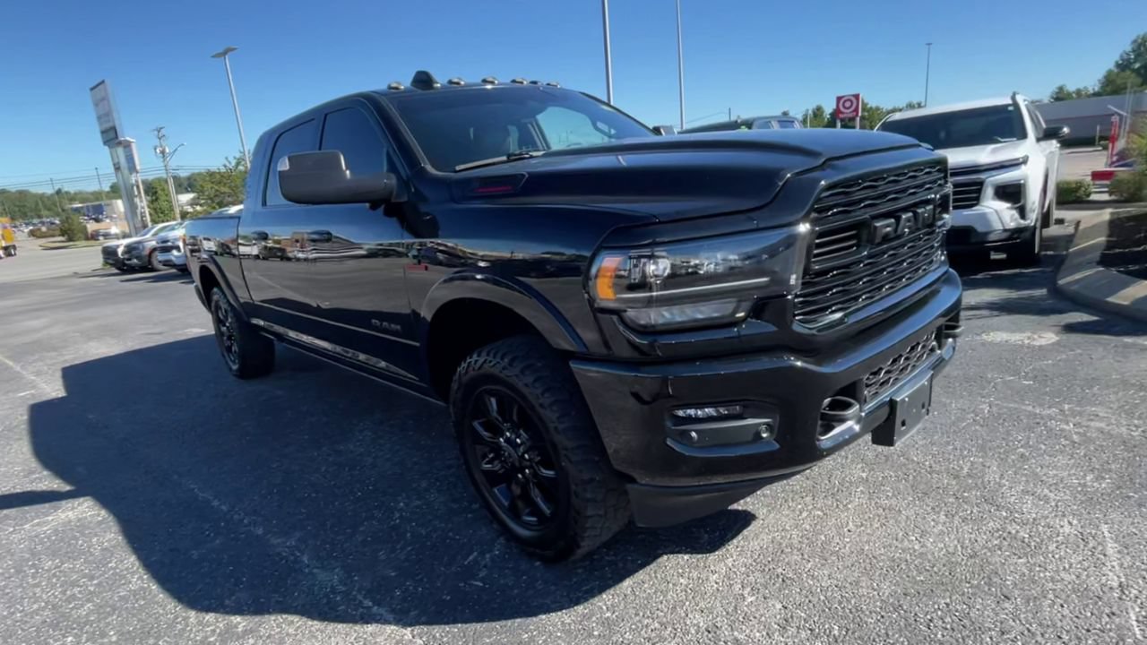 Used 2022 RAM 3500 Limited AWD/4WD image 3