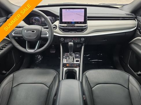Certified 2025 Jeep Compass Limited w/ Elite Group AWD/4WD image 9