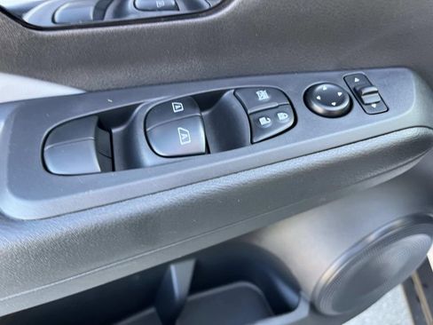 Used 2024 Nissan Kicks SR w/ SR Premium Package image 24