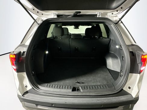 Used 2025 GMC Terrain Elevation image 28