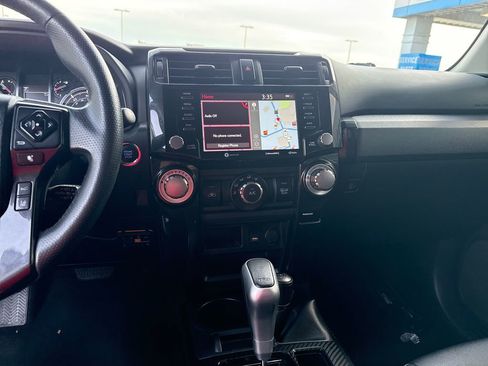 Used 2020 Toyota 4Runner Limited image 18