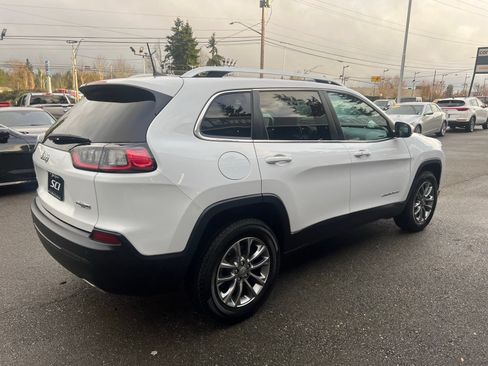 Used 2019 Jeep Cherokee Latitude Plus AWD/4WD image 5