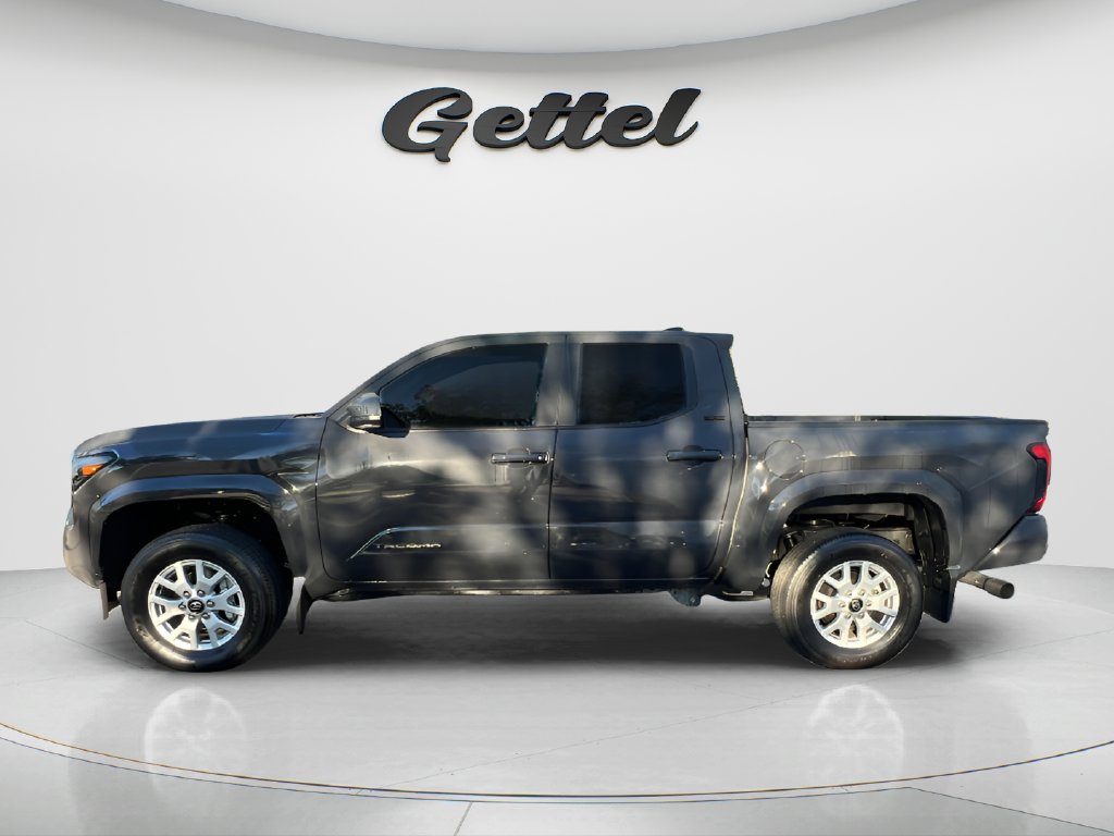 Used 2026 Toyota Tacoma SR5 AWD/4WD image 8