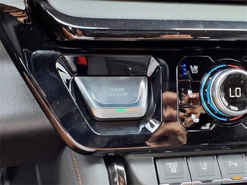 New 2025 GMC Sierra 2500 AT4 w/ AT4 Premium Plus Package image 15