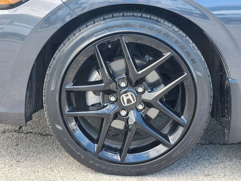 Used 2023 Honda Civic Sport image 10