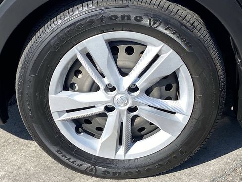 Certified 2024 Nissan Kicks S FWD image 8