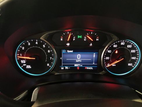 Used 2019 Chevrolet Equinox LT image 20