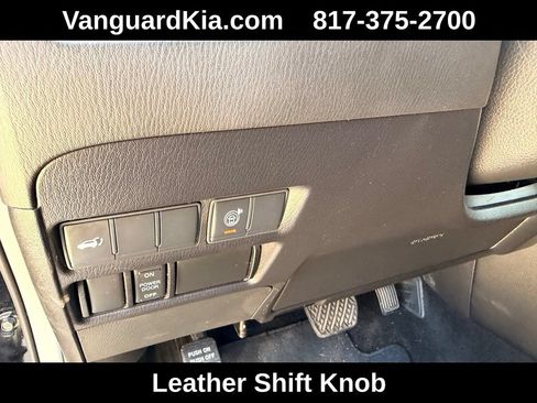 Used 2022 Nissan Armada SV w/ SV Appearance Package RWD image 19