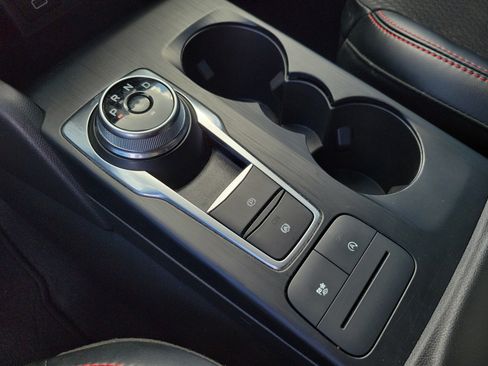 Used 2025 Ford Escape ST-Line FWD image 8