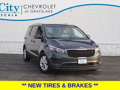 Used 2017 Kia Sedona LX w/ LX Essentials Premium Package