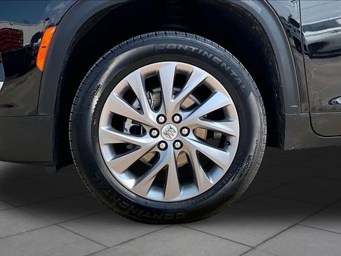 Used 2025 Buick Enclave Preferred FWD image 11