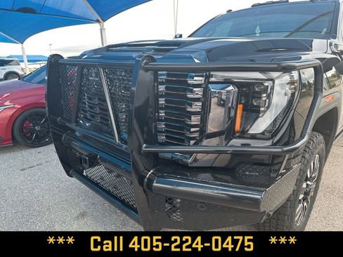 Used 2024 GMC Sierra 2500 Denali Ultimate AWD/4WD image 13
