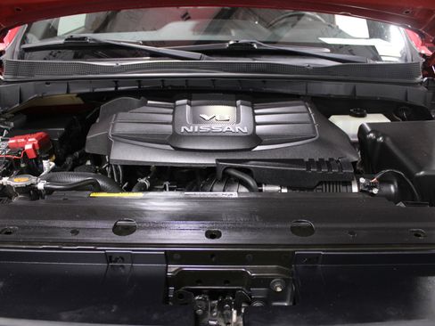 Used 2020 Nissan Titan PRO-4X w/ Pro-4x Convenience Package image 33