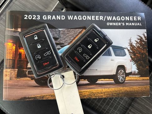 Used 2023 Jeep Wagoneer Series II w/ Premium Group I image 26