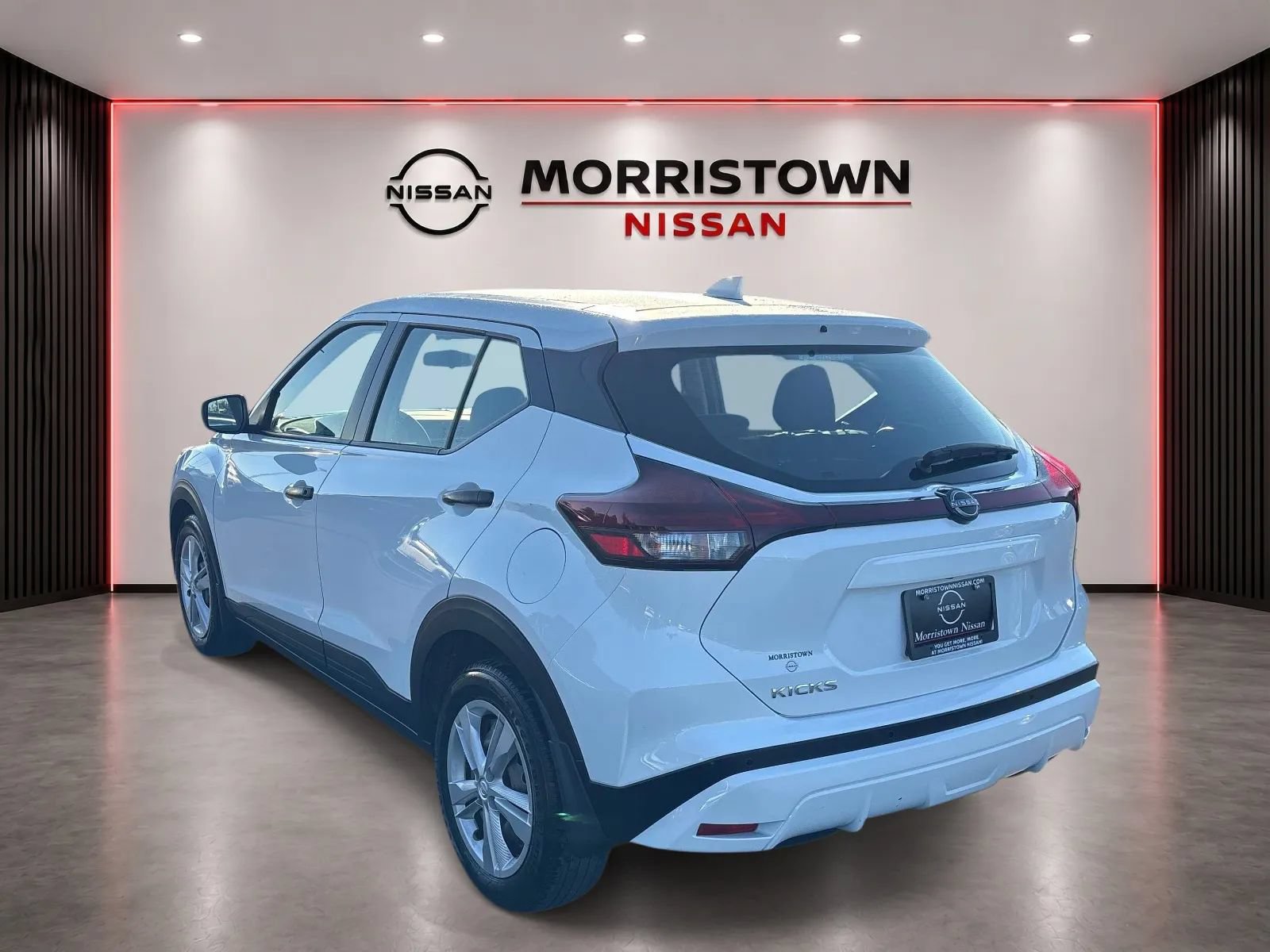 Used 2024 Nissan Kicks S FWD image 5