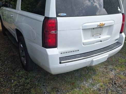 Used 2017 Chevrolet Suburban Premier AWD/4WD image 9