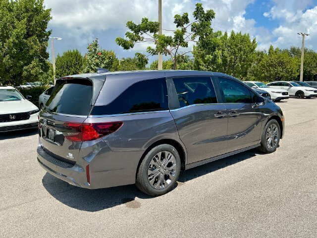 New 2027 Honda Odyssey Touring image 6