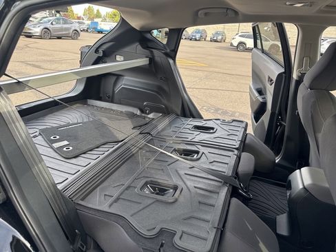 Certified 2025 Subaru Crosstrek 2.0i Premium image 18