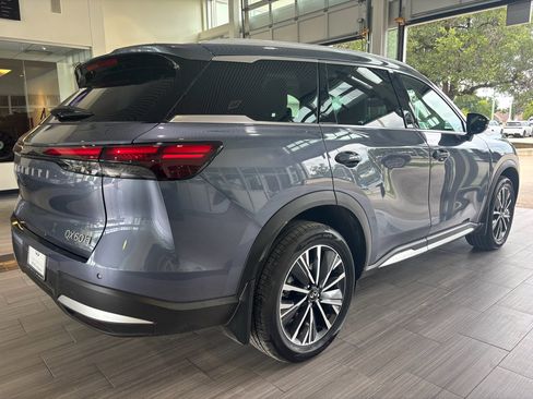 Certified 2026 INFINITI QX60 Luxe w/ Family Package AWD/4WD image 5