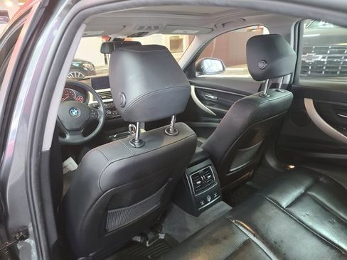 Used 2017 BMW 320i xDrive Sedan image 11