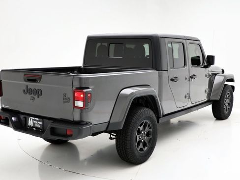 Used 2022 Jeep Gladiator Sport AWD/4WD image 8