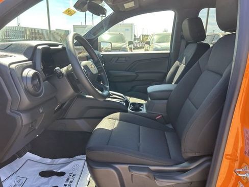 New 2026 Chevrolet Colorado W/T image 15