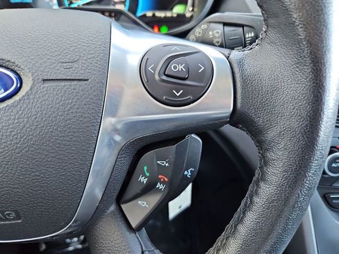 Used 2018 Ford C-MAX SE image 12