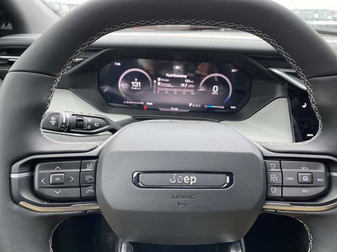 New 2026 Jeep Cherokee Laredo image 13