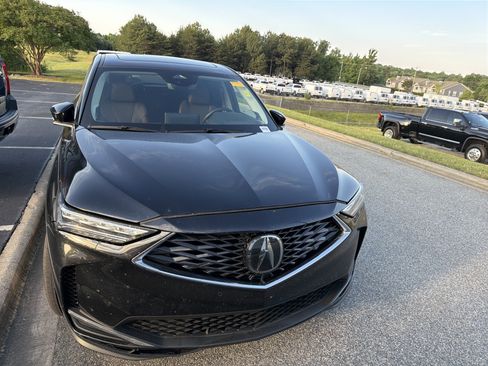 Used 2025 Acura MDX SH-AWD w/ Technology Package image 3