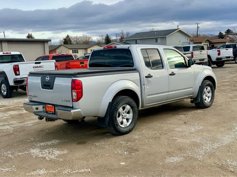 Used 2012 Nissan Frontier SV image 4