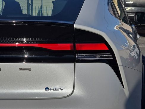 Used 2026 Toyota Prius LE image 11