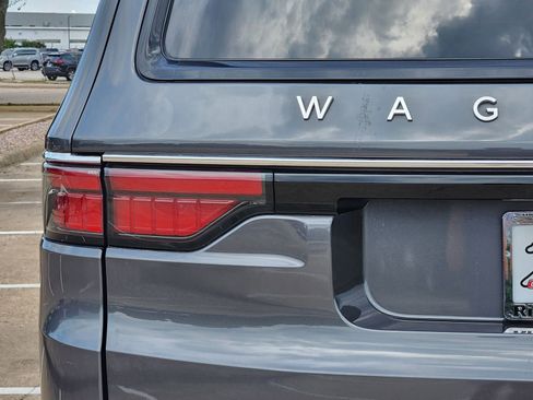 Used 2022 Jeep Wagoneer Series I AWD/4WD image 14