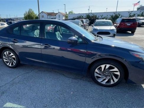 Used 2024 Subaru Legacy Limited image 3