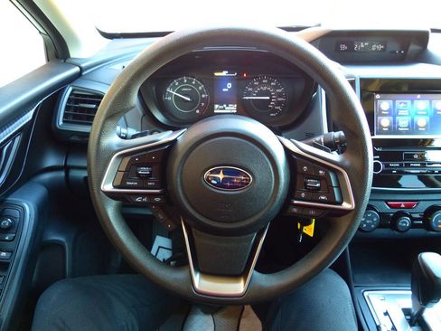 Used 2021 Subaru Impreza 2.0i Premium image 24